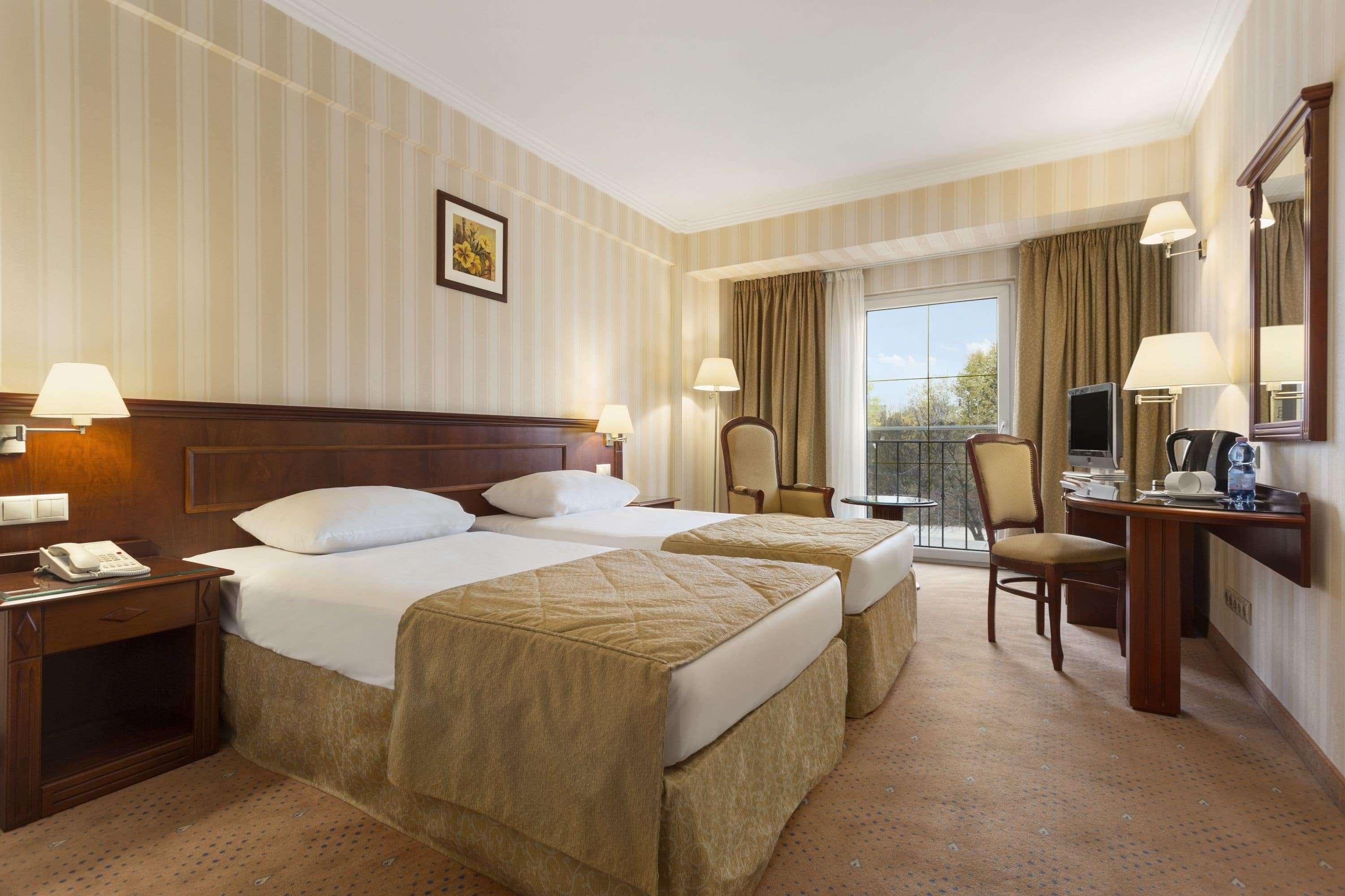 Ramada Hotel & Suites By Wyndham Bucharest North Exteriér fotografie